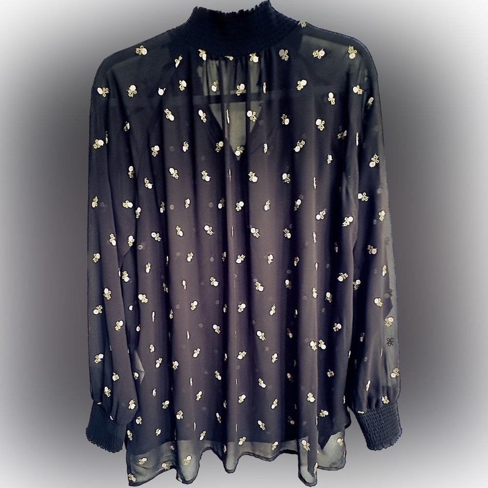 🌸Cabi Blouse🌸 - Picture 3 of 4